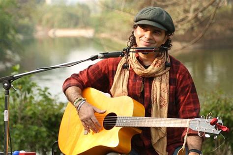 Il Concerto Intimo di Mumbai: Un Viaggio Musicale con Mohit Chauhan